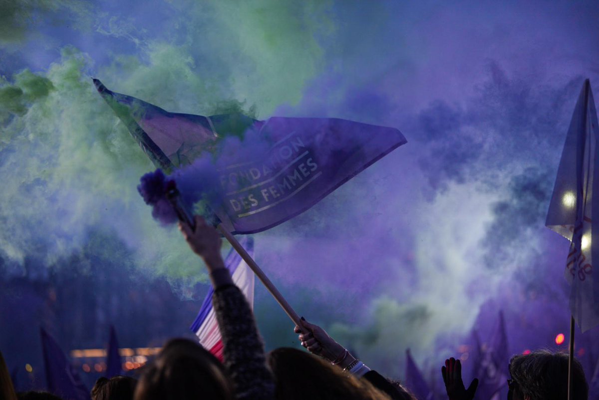 HISTORIQUE. L’IVG entre dans la Constitution !

En ce lundi 4 mars 2024, la France marque l’histoire des droits des femmes et envoie un message d’espoir à toutes les femmes du monde qui luttent pour faire de ce droit une garantie pour toutes. 
#IVGConstitution