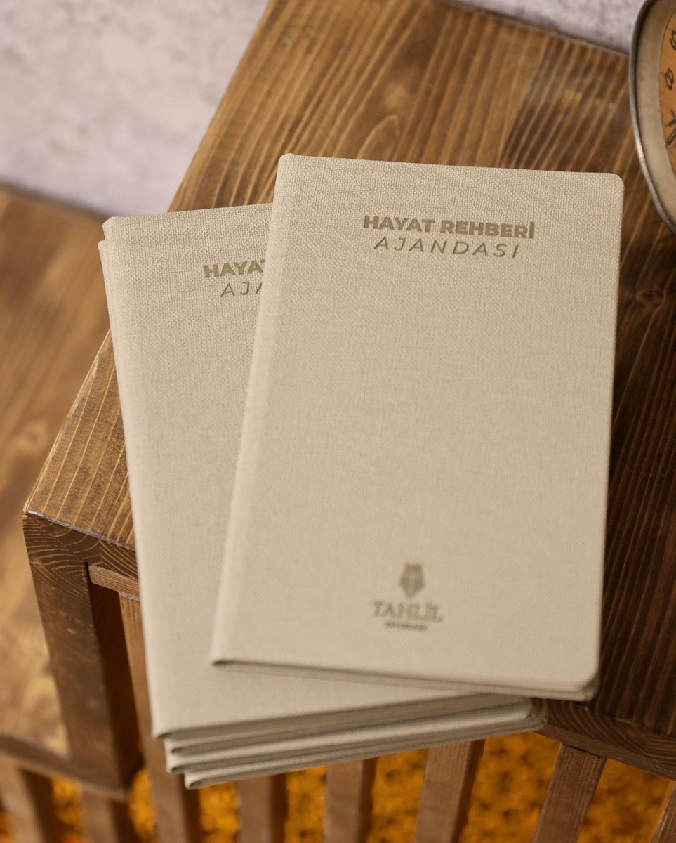 Bu gönderiyi RT edip beğenenler arasından 5 kişiye Hayat Rehberi Ajandası hediye ediyoruz.