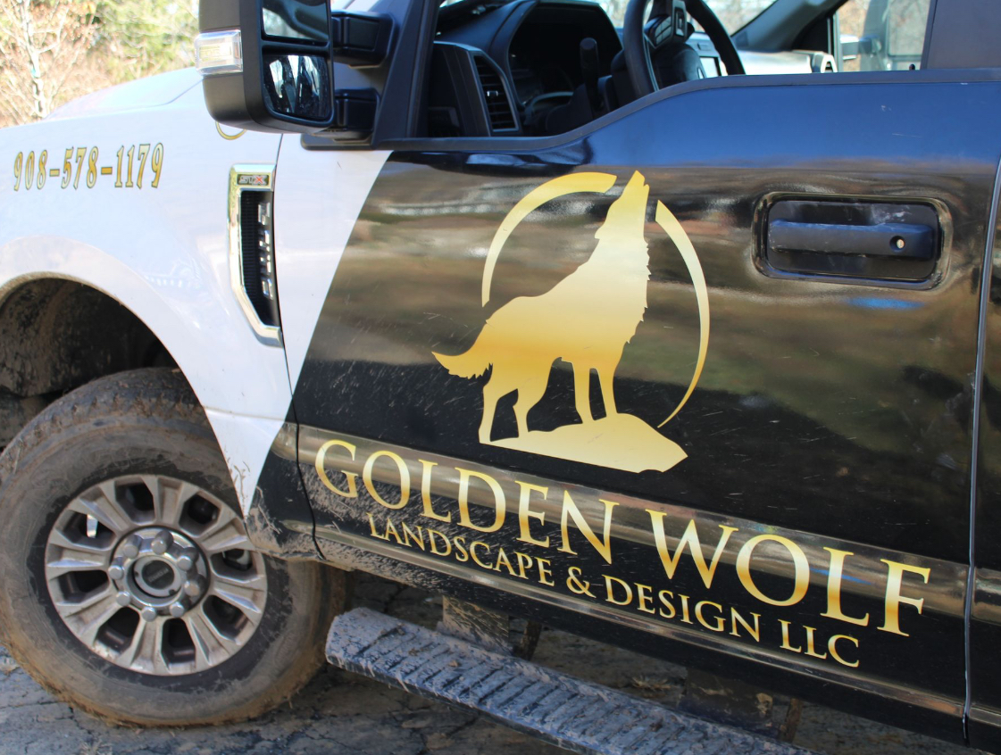 Our team is ready for the spring season with just over 2️⃣ weeks until the official first day, however the recent weather making it feel like it is already here.

It is time for spring cleanups, spring horticulture oil, spring fertilization and more!