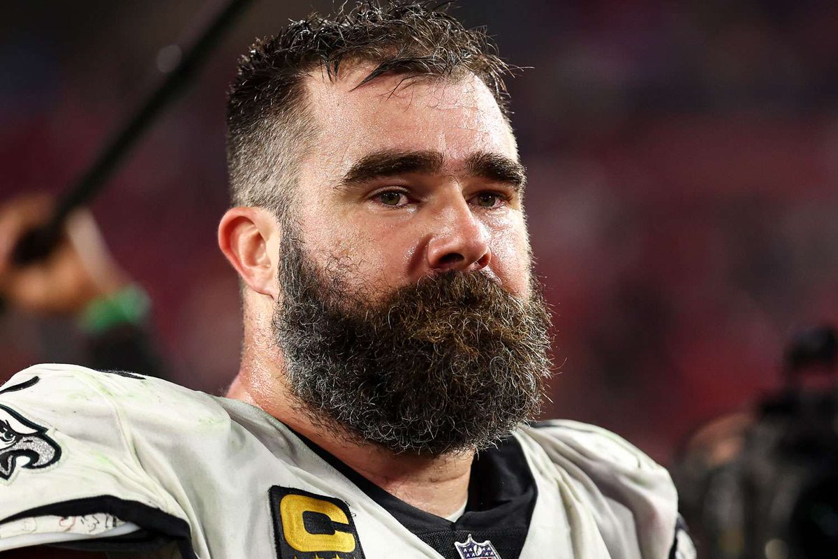 thomasrp93's tweet photo. Jason Kelce retires.

Eagles Hall Of Fame
Pro Football Hall Of Fame
Super Bowl Champion

An all time great.
#Eagles https://t.co/IfdMxfcI7U