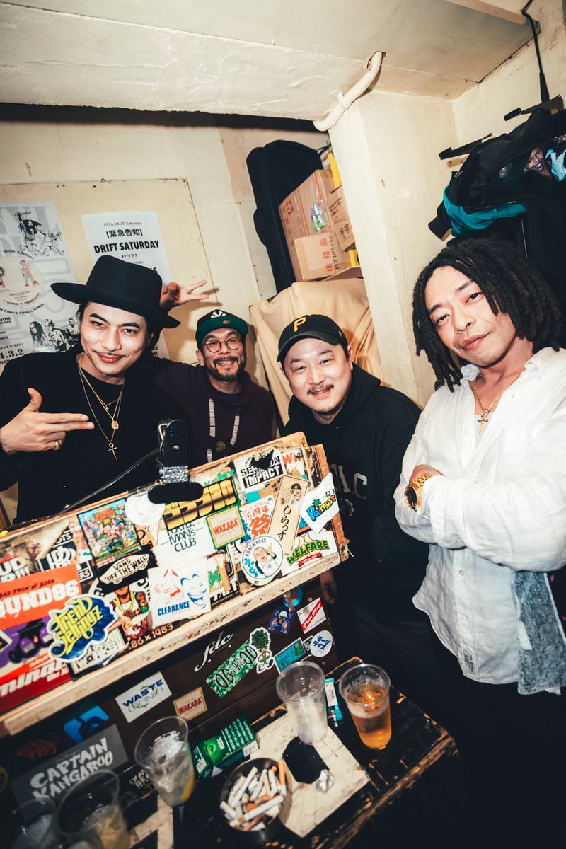 RUEED_INFO's tweet photo. VINYL ADDICT 45 💨
at @kingstonelounge
@pucchotheswag @tko1129 🤝
📸 @EasySqueeze1986
#SoundMagnum #Rueed #RudebwoyFace https://t.co/GpFmjL3eR1