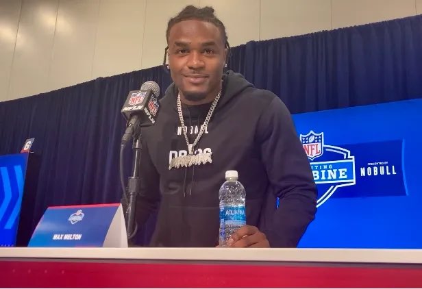 49Cover's tweet photo. @Bagman_cover49 @HonchO_24 @Coach_Tesh take a look at our new DC

Call out @melton_max for saying “San Fran” 

Take a look at the past history in draft picks, for Lynch and Co. 

Apple: 

https://t.co/8NY1iokgOM

Spotify: 

https://t.co/d8xcoEIG4q https://t.co/jfmFgaBYtt