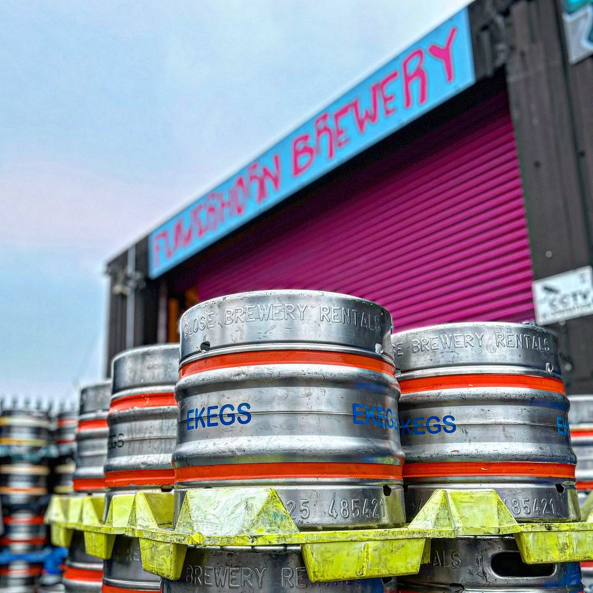 flowerhornbrew (@flowerhornbrew) on Twitter photo This week we are packaging fresh kegs of Yawn and Sigh!
🥱Yawn - 4.7% Mosaic Pale Ale
😮💨Sigh - 4.2% Nitro Stout
Get your orders in:
🚚Local delivery available direct
🏴North Wales delivery available through @storibeers
🇬🇧National delivery available through <a href="/EeBriaTrade/">EeBriaTrade</a> This week we are packaging fresh kegs of Yawn and Sigh!
🥱Yawn - 4.7% Mosaic Pale Ale
😮💨Sigh - 4.2% Nitro Stout
Get your orders in:
🚚Local delivery available direct
🏴North Wales delivery available through @storibeers
🇬🇧National delivery available through <a href="/EeBriaTrade/">EeBriaTrade</a>
