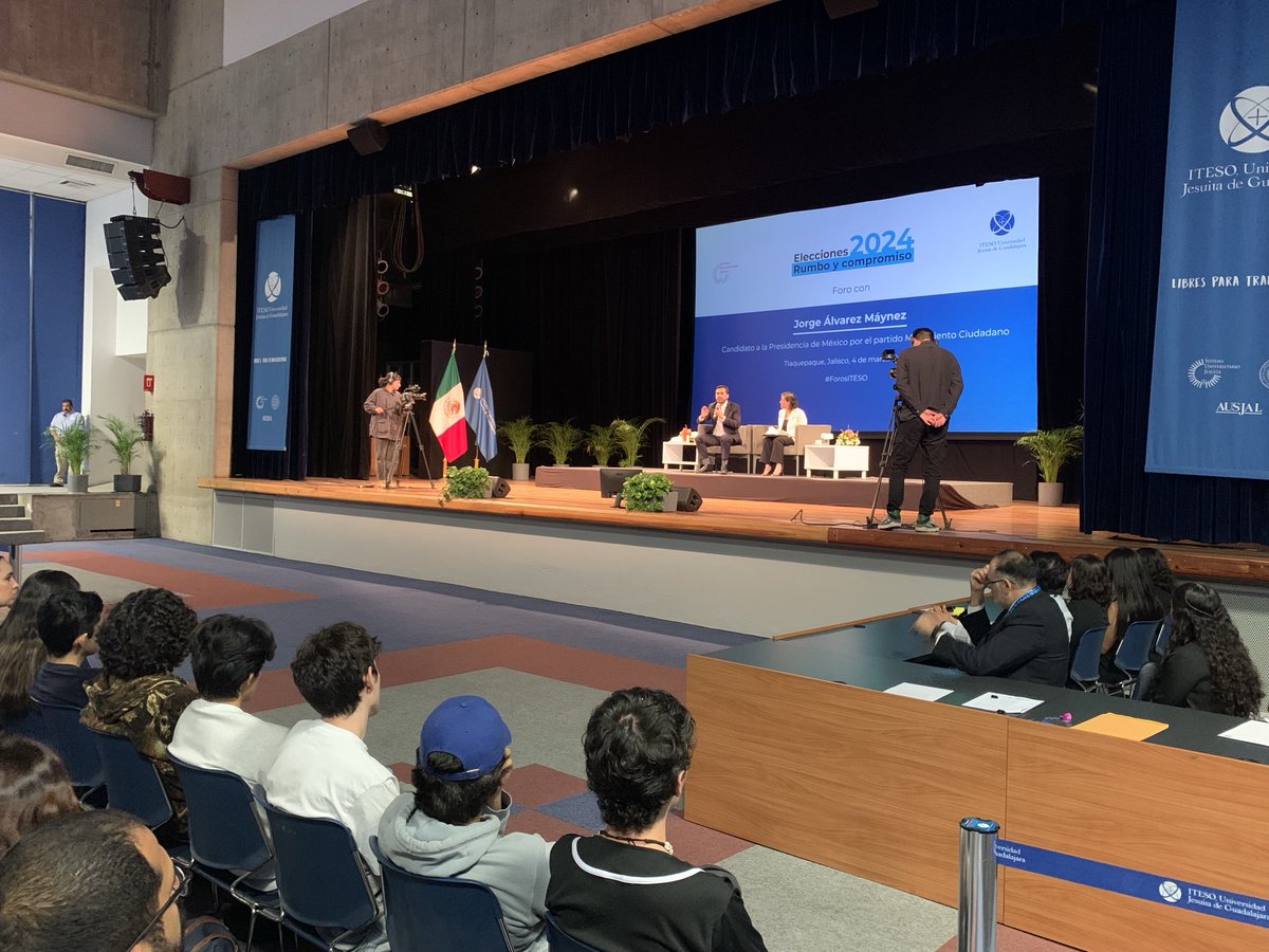 ClauManuela's tweet photo. Siguen pláticas con el grupo Jalisco a pesar de criticas de ⁦@EnriqueAlfaroR⁩ a campaña de MC , señala ⁦@AlvarezMaynez⁩ https://t.co/A7iEhGlwnP