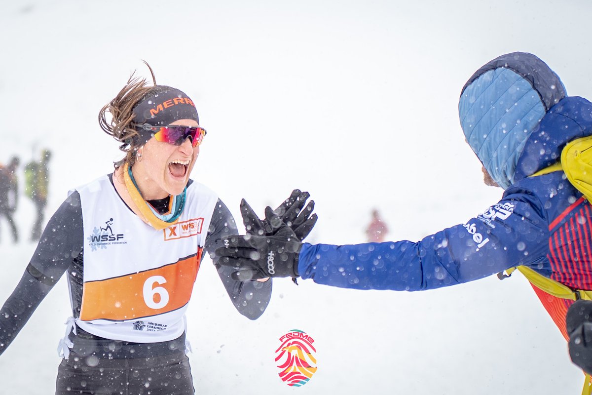 VeuAnoia's tweet photo. 🥇@GeorginaGaMo aconsegueix el bronze al campionat del món de raquetes de neu 👉 https://t.co/n50lJUxEeJ

📅 El 2022, Georgina Gabarró ja va ser 3a d’Europa i 1a d’Espanya https://t.co/EEaFf5duR4
