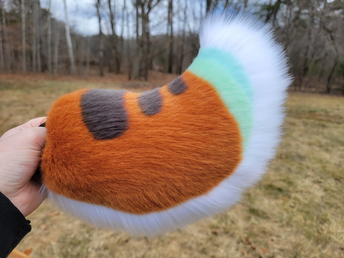 Not been doing much as I've been sick for like two weeks but so here's a bunch of tails I've been working on! These are all for upcoming premades and comms ^^

~~~~~~~
#fursuitmaker #fursuitmaking #fursuitcommissionsopen #fursuitcommission #fursuit #furry  #premadefursuit