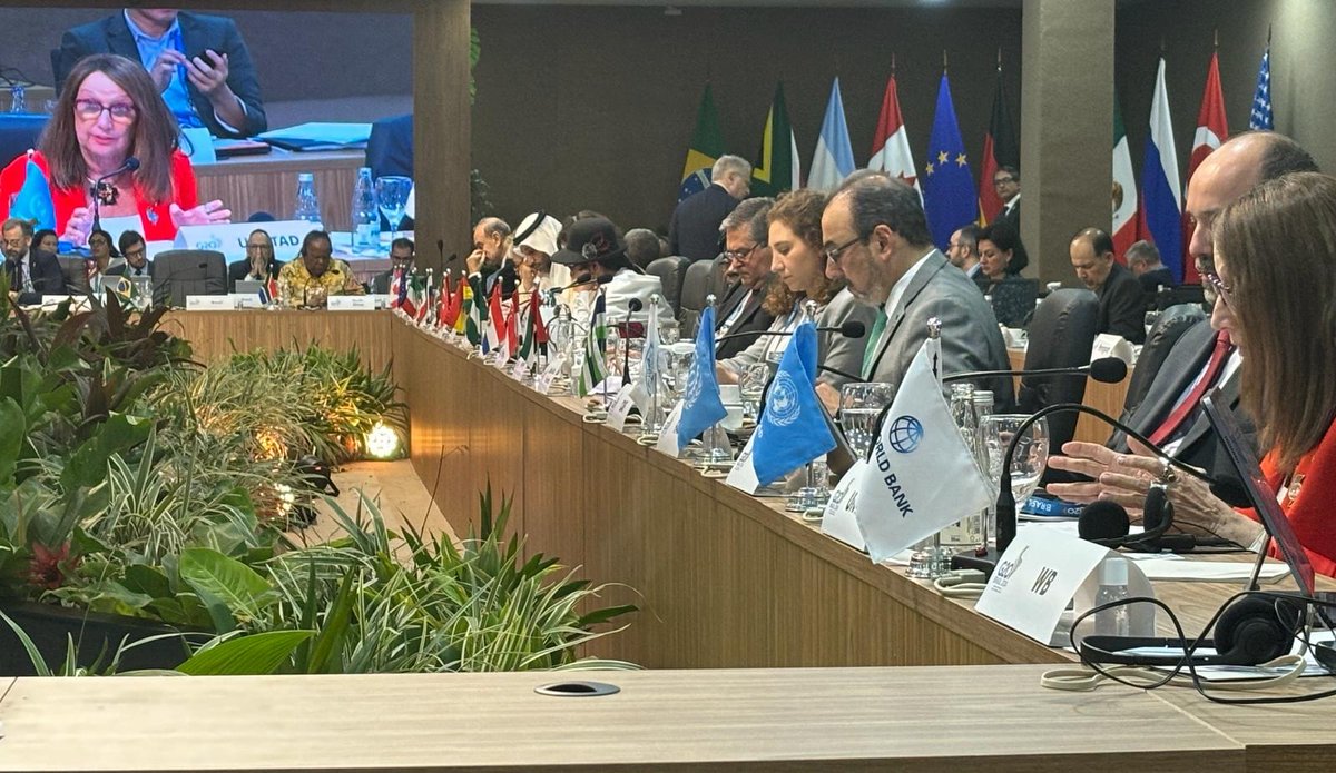 3.3 billion people live in countries that spend more in servicing the debt than in paying for schools or hospitals. I congratulate #G20Brazil presidency and its priorities – fighting poverty & hunger, the energy transition & sustainable development, and governance reform.
