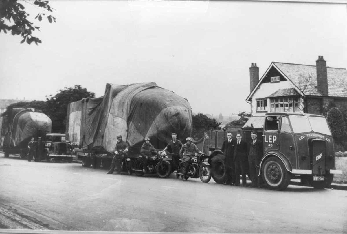 An interesting convoy image, but what do you think are under the tarpaulins?? 😉