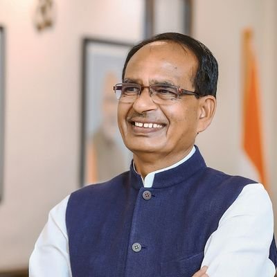 lalitpathak6's tweet photo. @ChouhanShivraj जन्मदिवस की शुभकामनाएं आप को बहुत बहुत बाबा महाकाल आप को नित नए आयाम दे ।

@ks_chauhan23 @ChouhanShivraj https://t.co/ixjQYE7sml