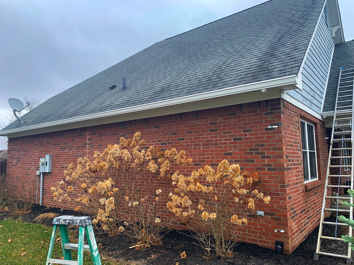 It’s a beautiful day for #exteriorpainting in #hendrickscounty! 😎

☎️ 317-447-5227

#indysbestpainter #indianapolis #indianapolispainter #painting #customhomes #exteriordesign #ppgproud #ppg #ppgpaints #customhome #quality #avon #exteriorpainters #plainfield #plainfieldindiana