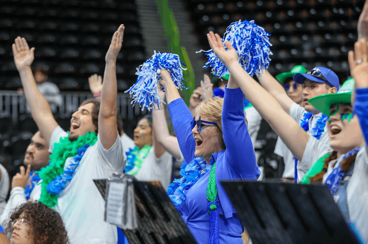IslandCampus's tweet photo. Homecoming On The Island >>>>
We already can't wait for the next! ππ #tamucc #islanderhoco https://t.co/w83I4vy7gy