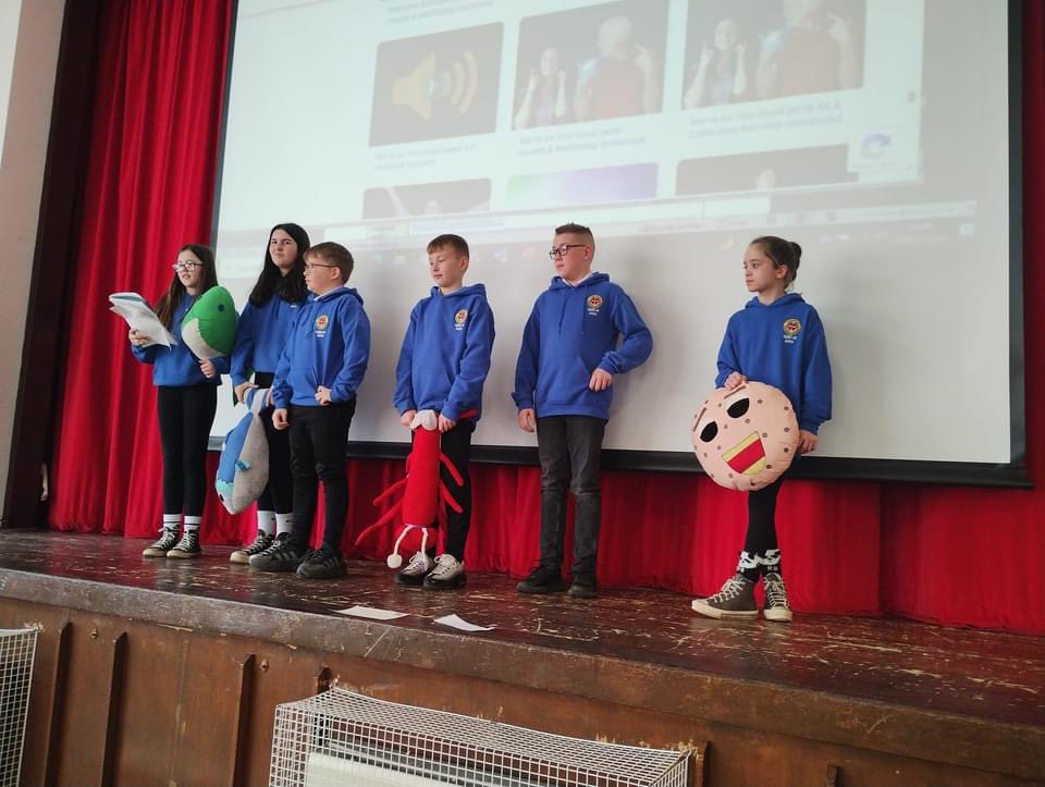 We celebrated our achievements in assembly today. Well done to P5 to P7 children who were overall winners of the regional Cross Country last week🏆. Well done also to children who shared their wider achievements. We shared house points too and the house in the lead is Linkim.