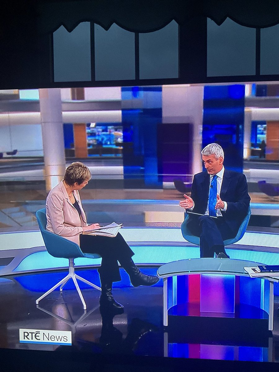 dulchiewhelan's tweet image. Once again @ivanabacik clearly spelling out the progressive nature of Fridays referenda and advocating for a Yes vote! #sixone #YesYes @labour