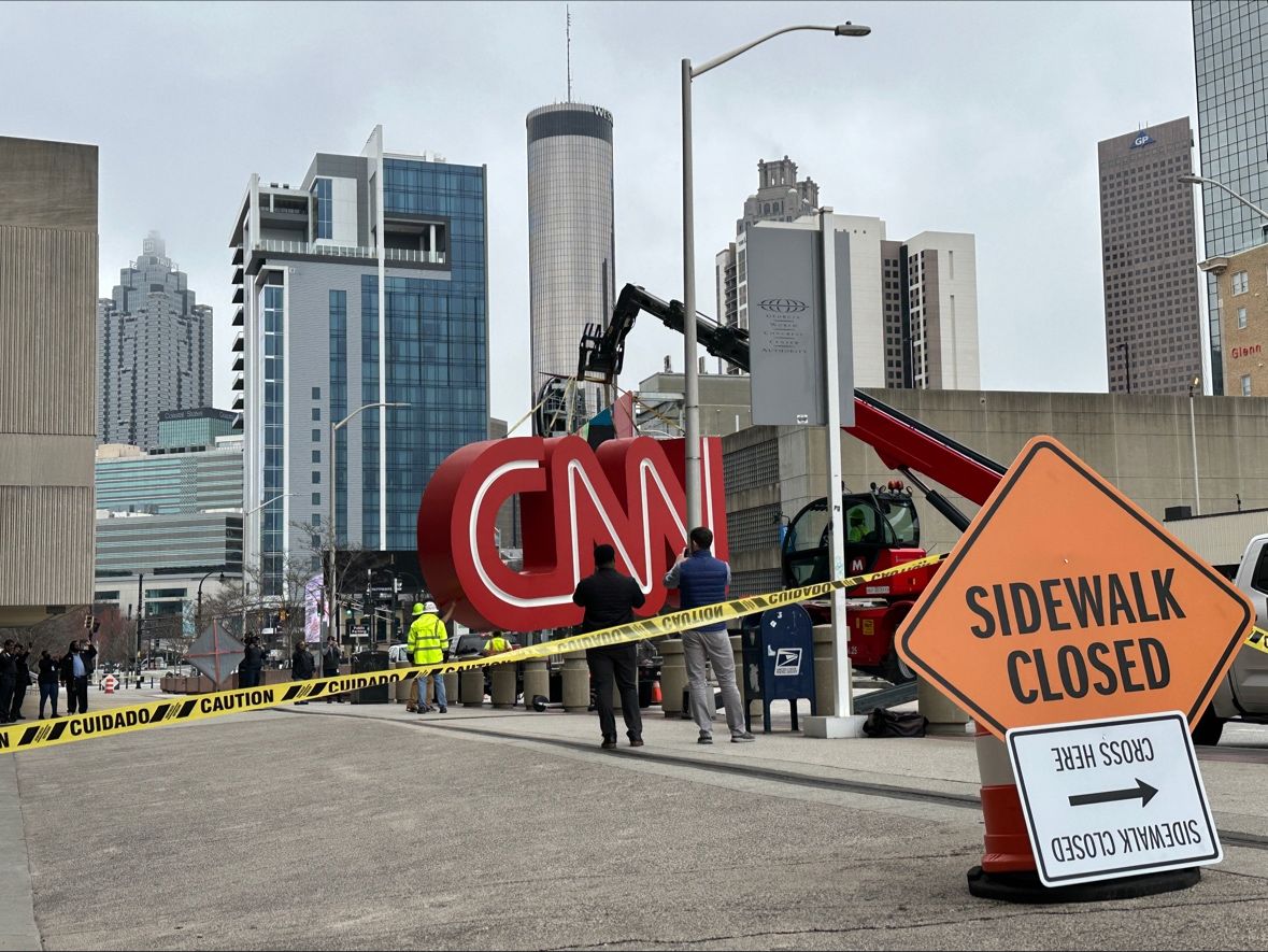 Welp! They finally removed the iconic @CNN logo letters outside of the @CNNCenter in @downtownatlanta. I started my full-time career in television in this building. The skyline will be totally different in my hometown of @CityofAtlanta. #CNN #CNNCenter