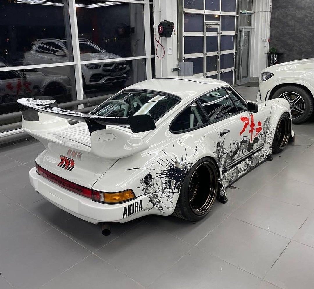 Akira x RWB 🇯🇵
