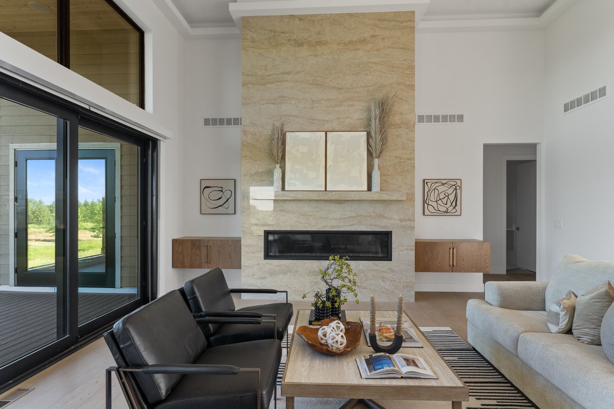 Dream it, build it, live it! 🖤 At Kimberley Development, we turn your vision into reality with custom homes designed just for you. Contact us today and let's start building your dream home: 515-963-8335 
.
.
.
.

#customhomes #centraliowa #yourdreamhome