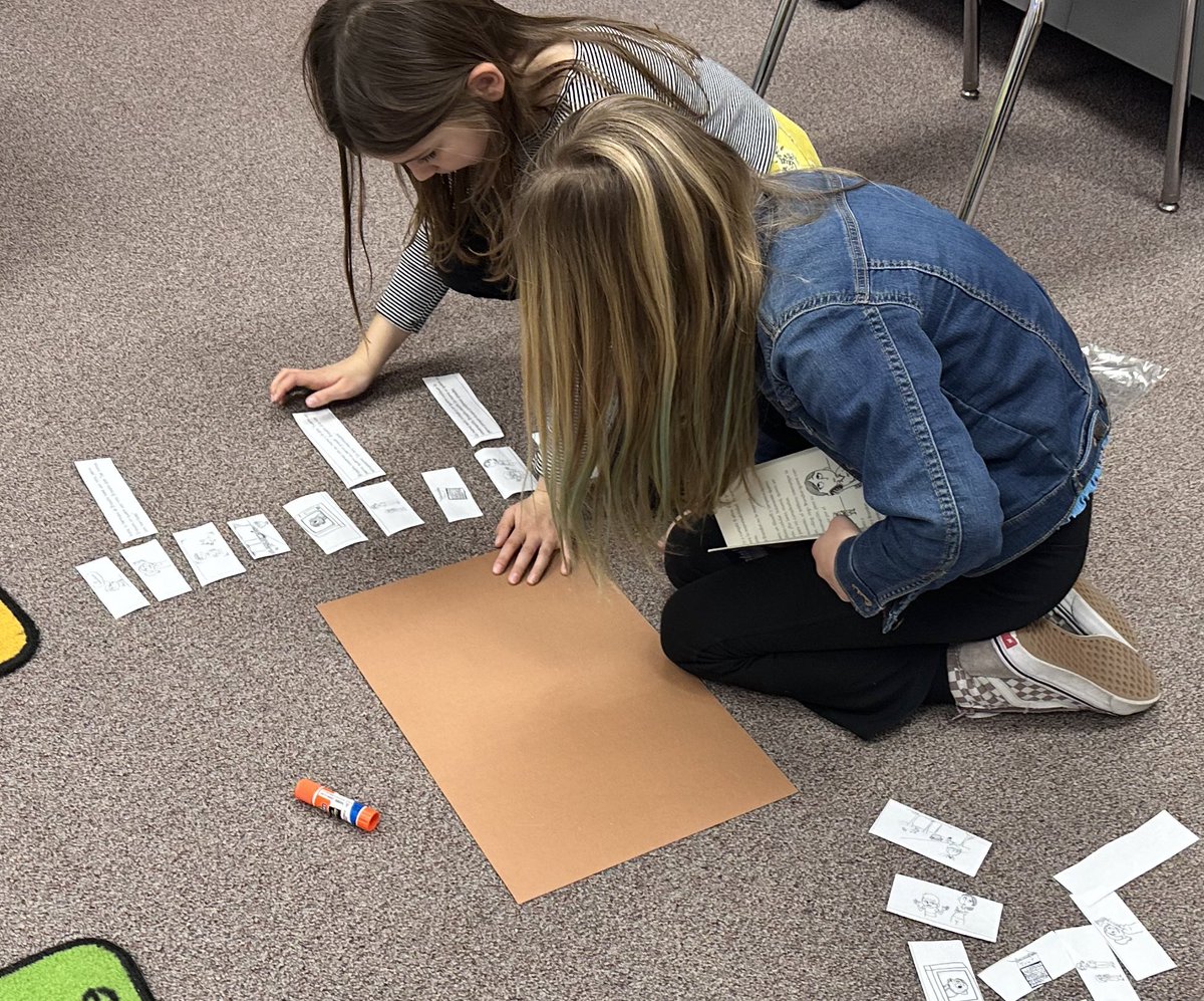 3rd graders collaborating to match images &amp; sentences in Spanish. <a href="/OakPark97/">Oak Park District 97</a>