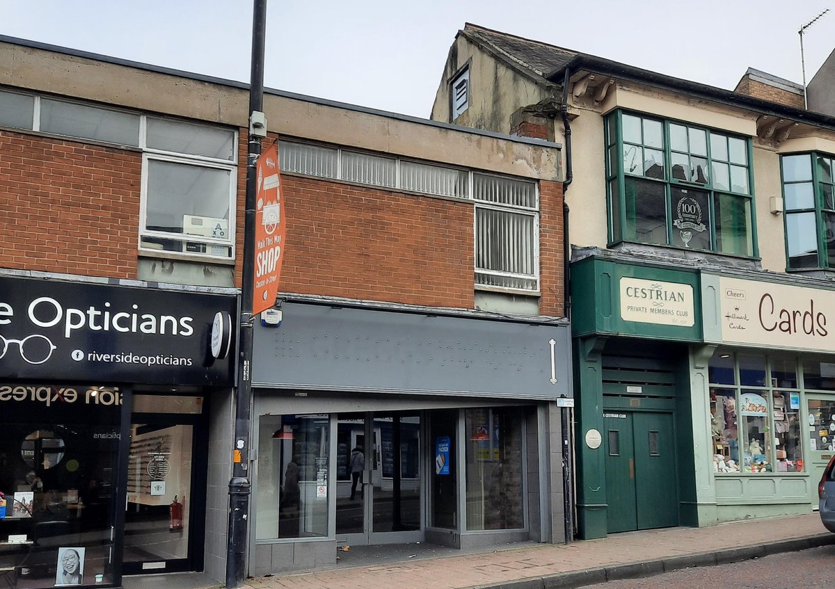 Prime retail unit in Chester-le-Street available to let at £15,000 pa.  Near Superdrug, Boots, Greggs etc
sampsonmoore.co.uk/images/54%20Fr…