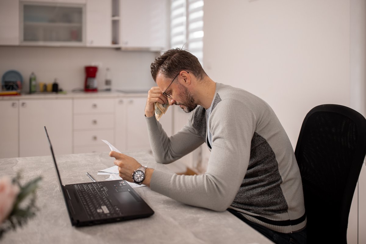 ThuliumCo's tweet photo. We know that the things we do outside of working hours directly impact how much we get done during the work day. But what exactly should we stop doing in order to set ourselves up for success each day? https://t.co/EgmaYcth2s #career #MentalHealth #CompanyCulture https://t.co/7Ac9Ehr034