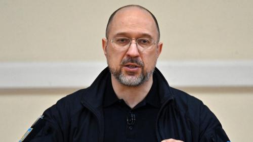 BasseCourFr's tweet image. &quot;💔 Scandale financier entre la Pologne, l&apos;UE et l&apos;Ukraine ! Le Premier ministre Chmygal révèle que les fonds promis pour soutenir l&apos;Ukraine sont introuvables. #TransparenceFinancière #Ukraine #Pologne #UE&quot;