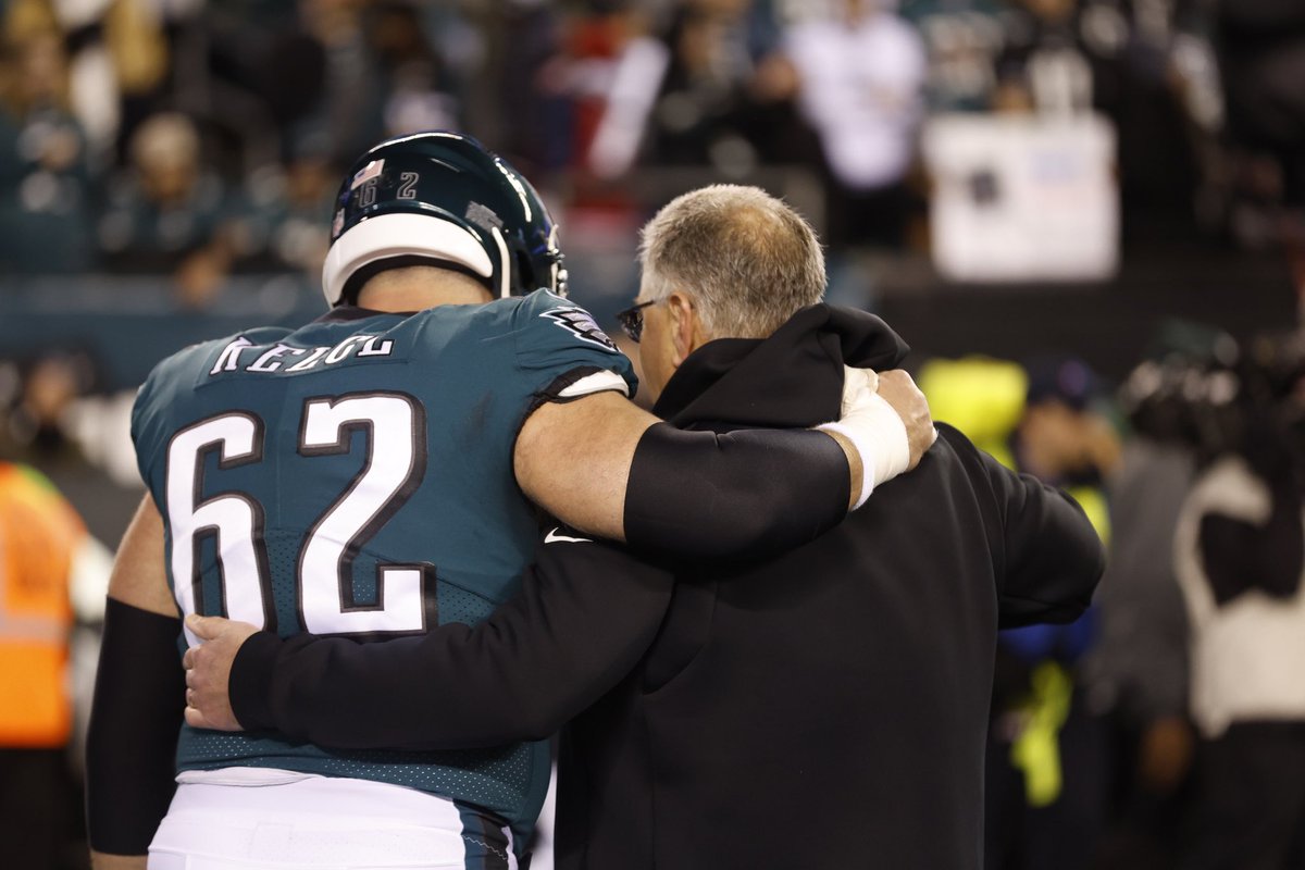 CoachStoutland's tweet image. Jason,
Some of my fondest coaching moments have been by your side these past 11 seasons. I’m so proud of the player you’ve worked to become and legacy you’ve built. I will miss having you by my side. It’s been my honor & I congratulate you on an incredible career.
Stout out