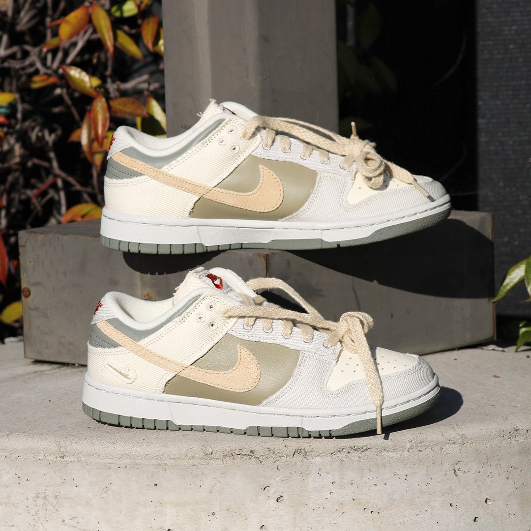 women's dunk low light bone