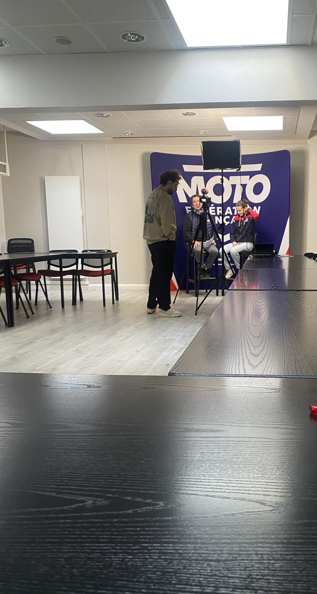 🎬 INTERVIEW à la @ffmoto 🎬 Merci à toute l’équipe de la #FFM pour leur accueil 🙏 Des échanges très motivants et constructifs 💥 Merci également à @remytissier pour sa gentillesse et sa disponibilité 🙏 #workinprogress en communication 🔥😏 @HondaMotoFr @FSBK_officiel