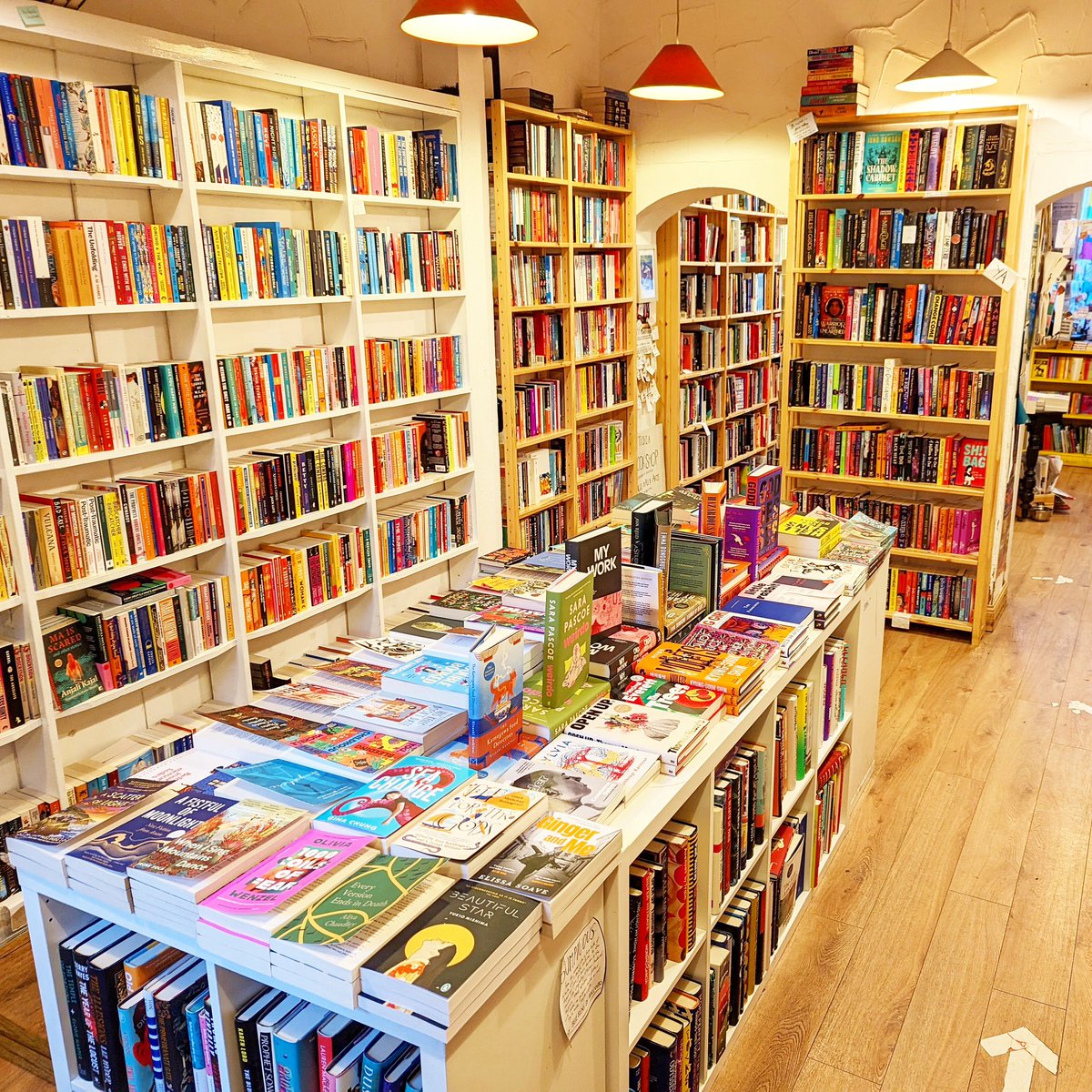 This afternoon we interviewed our tenth indie bookseller since launching in October! 🎉

You can catch up on all #BookshopSpotlight interviews by visiting the Opt Indie website for the full list so far 📚 

But who shall we shine a light on next?
Comment below your favourites!