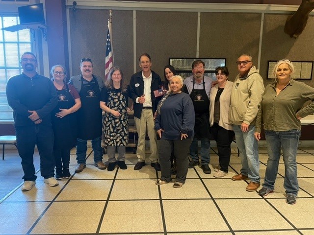 ChrisMathysCA21's tweet photo. Thank you, Porterville Elks Lodge #1342 for hosting a monthly breakfast yesterday for veterans and members of the community.
This was a wonderful event and I had the opportunity to meet many veterans and their families.
Thank you for your service and Welcome Home! https://t.co/rEkfJng28B