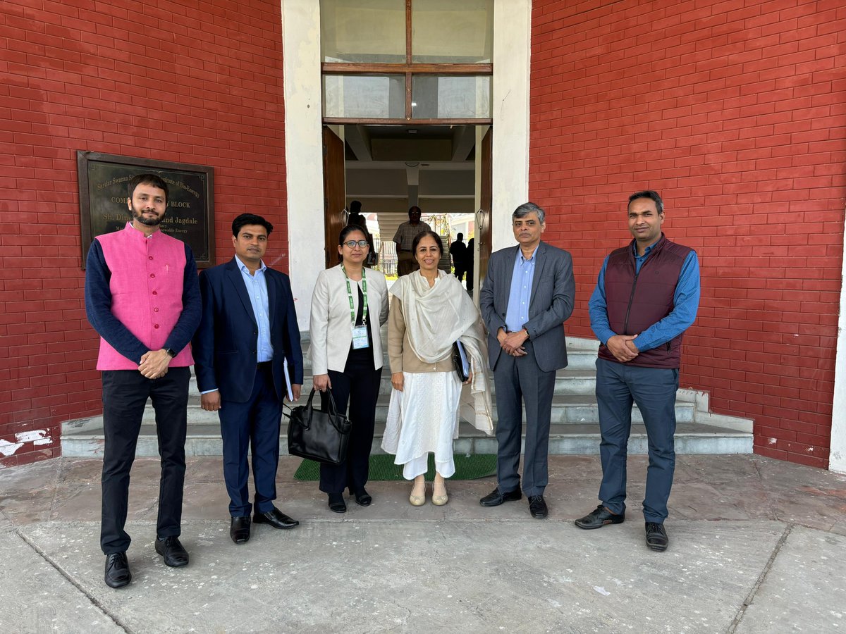 jyoti_env's tweet photo. I recently had the privilege of attending a National workshop on "Biomass-based clean cooking solutions" at SSS-NIBE, Kapurthala. The workshop was an enlightening experience, offering deep dives into the latest advancements and discussions on clean energy solutions for cooking. https://t.co/43vtsUIn18