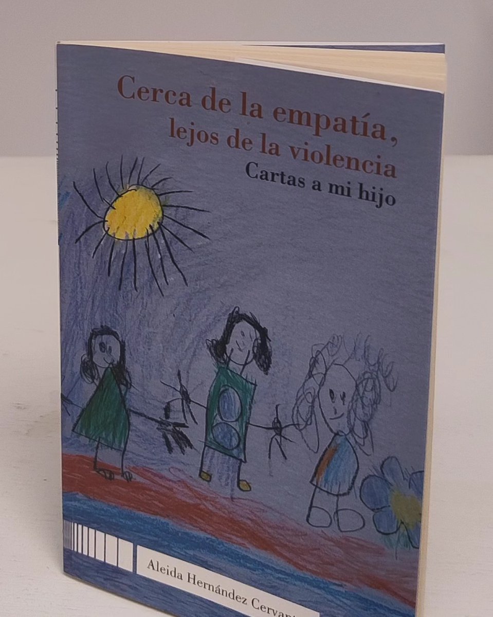 Ayer tuve el privilegio de presentar, en la @FILMineria, 'Cerca de la empatía y lejos de la violencia', de @CerAleida. Un libro que nos recuerda lo necesario que es aprender a reconocer y estar en contacto con nuestras emociones, y aprender a ponernos en los zapatos ajenos.