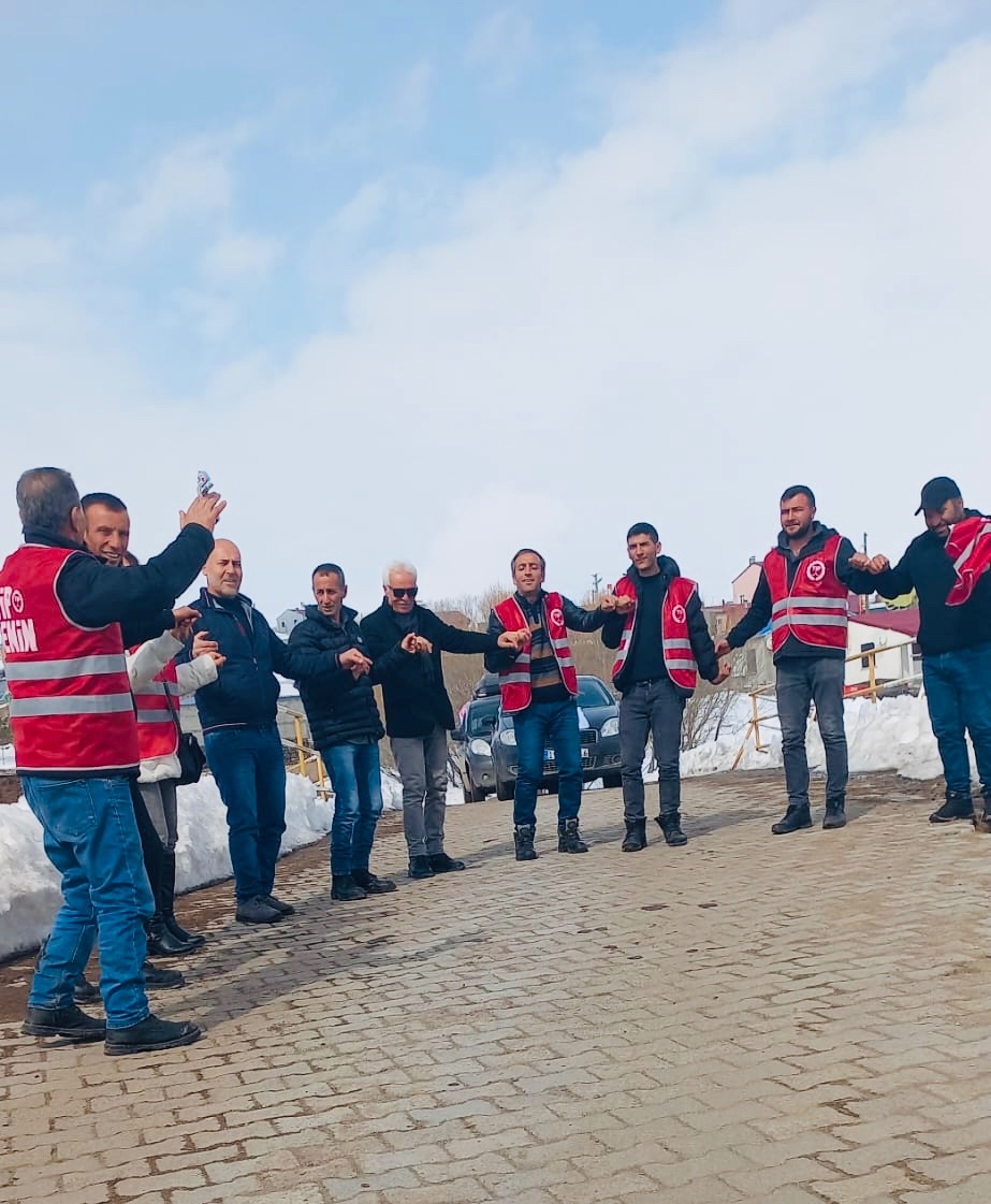 tipdamal's tweet photo. Damal’da değişim şart ve bu görev TİP’e düşer.

TİP Damal
Arif Erendemir
#BelediyeBaşkanAdayı
#DeğişimŞart https://t.co/iid2VzcyLY