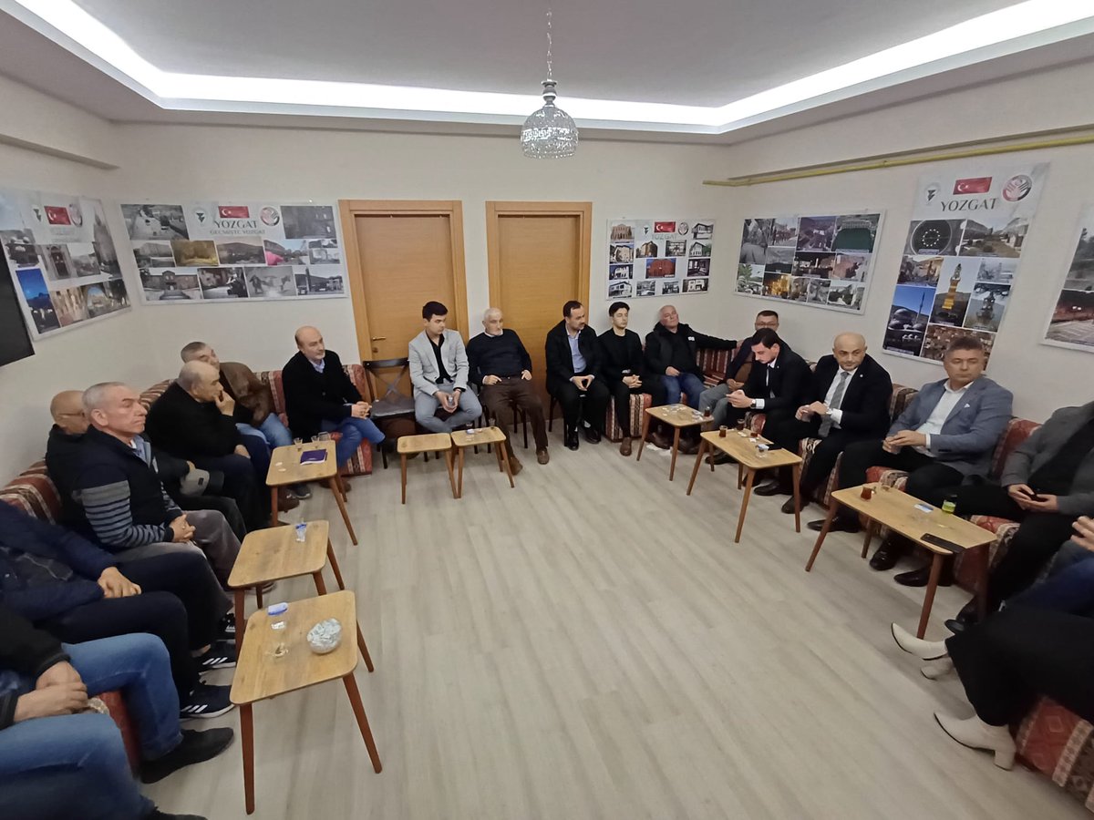 İyi Parti Sakarya Büyükşehir Belediye Başkan Adayı Sn Selçuk Kılıçaslan derneğimizi ziyaret etti.

Kendisine çıkmış olduğu yolda başarılar diliyoruz.

<a href="/SKILICASLAN54/">Selçuk KILIÇASLAN</a>
<a href="/iyiparti_54/">İYİ Parti Sakarya</a>