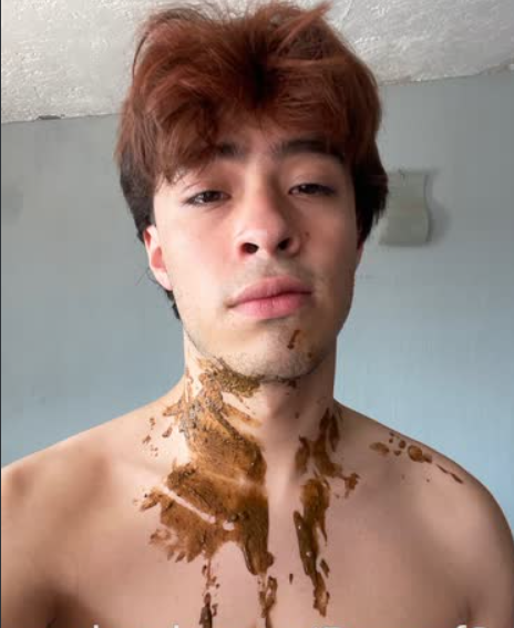 PLAYSCATMAN's tweet photo. Are you in touch with all your darkest fantasies and you don't know @danypf9 scat, urine, feet, anal this young boy from Mexico with a very slutty baby's ass. Here is his dirty content https://t.co/NhjtRKqOgl =scatbook
#scatbook #urine #playscatman #feet https://t.co/ygSDIzqzdG