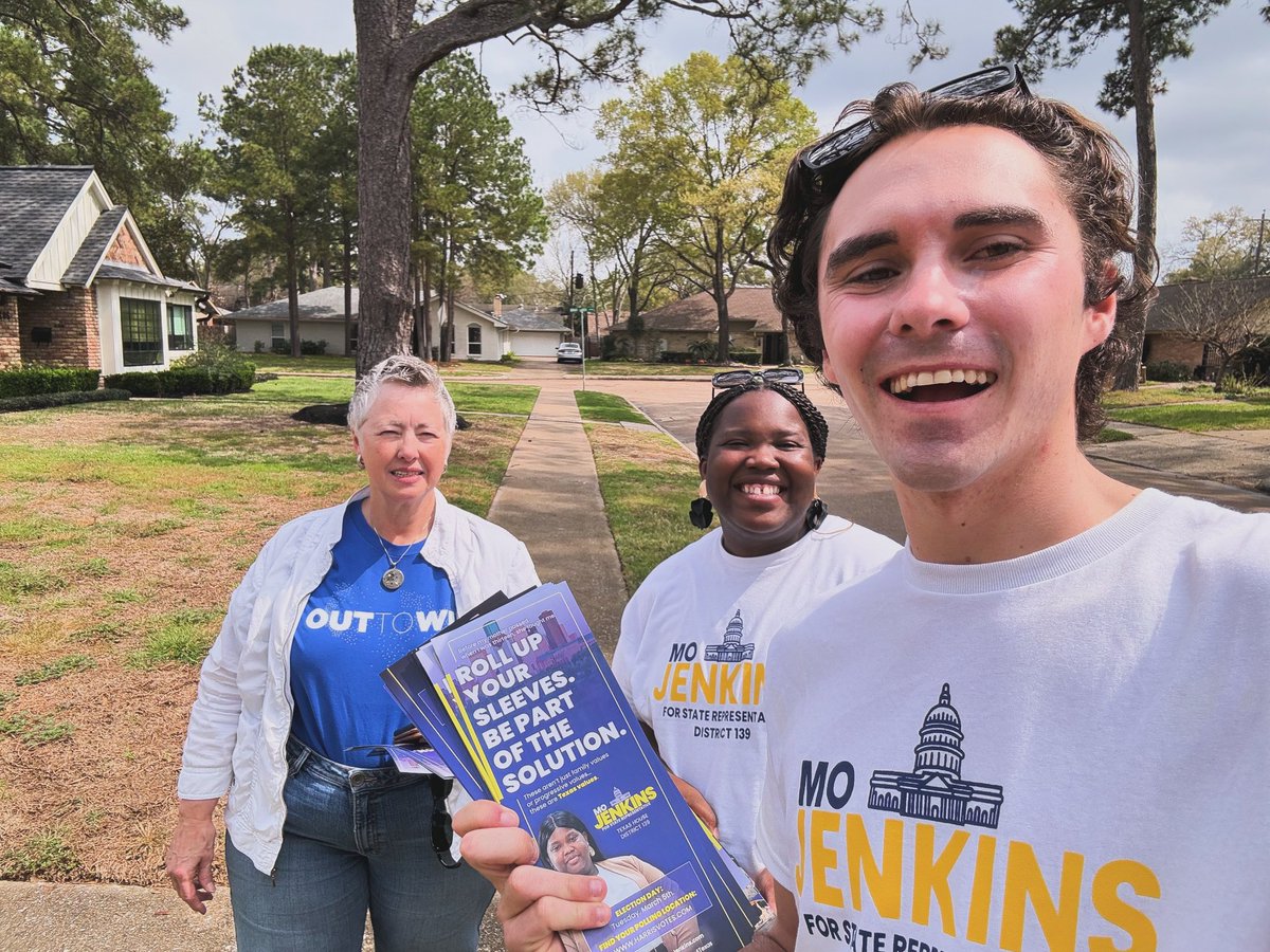 Kicking off the final day of door knocking our friends from @VictoryFund and with Leaders We Deserve endorsed candidate Mo Jenkins! Mo’s election is tomorrow so if you are in houston make sure you vote!!!