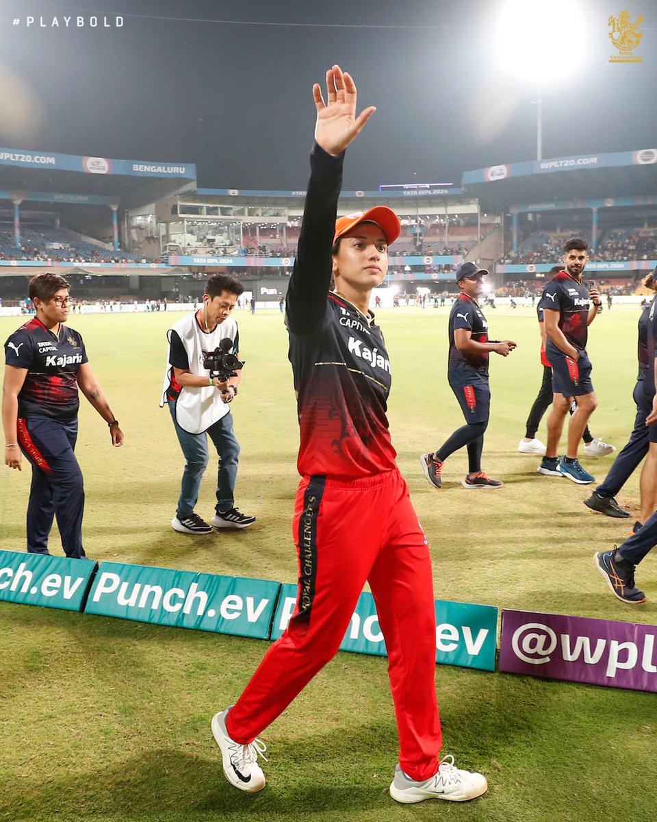 Royal Challengers Bengaluru (@rcbtweets) on Twitter photo Gifted and Grateful. ❤️
#PlayBold #SheIsBold #ನಮ್ಮRCB #WPL2024 #UPWvRCB <a href="/mandhana_smriti/">Smriti Mandhana</a> Gifted and Grateful. ❤️
#PlayBold #SheIsBold #ನಮ್ಮRCB #WPL2024 #UPWvRCB <a href="/mandhana_smriti/">Smriti Mandhana</a>