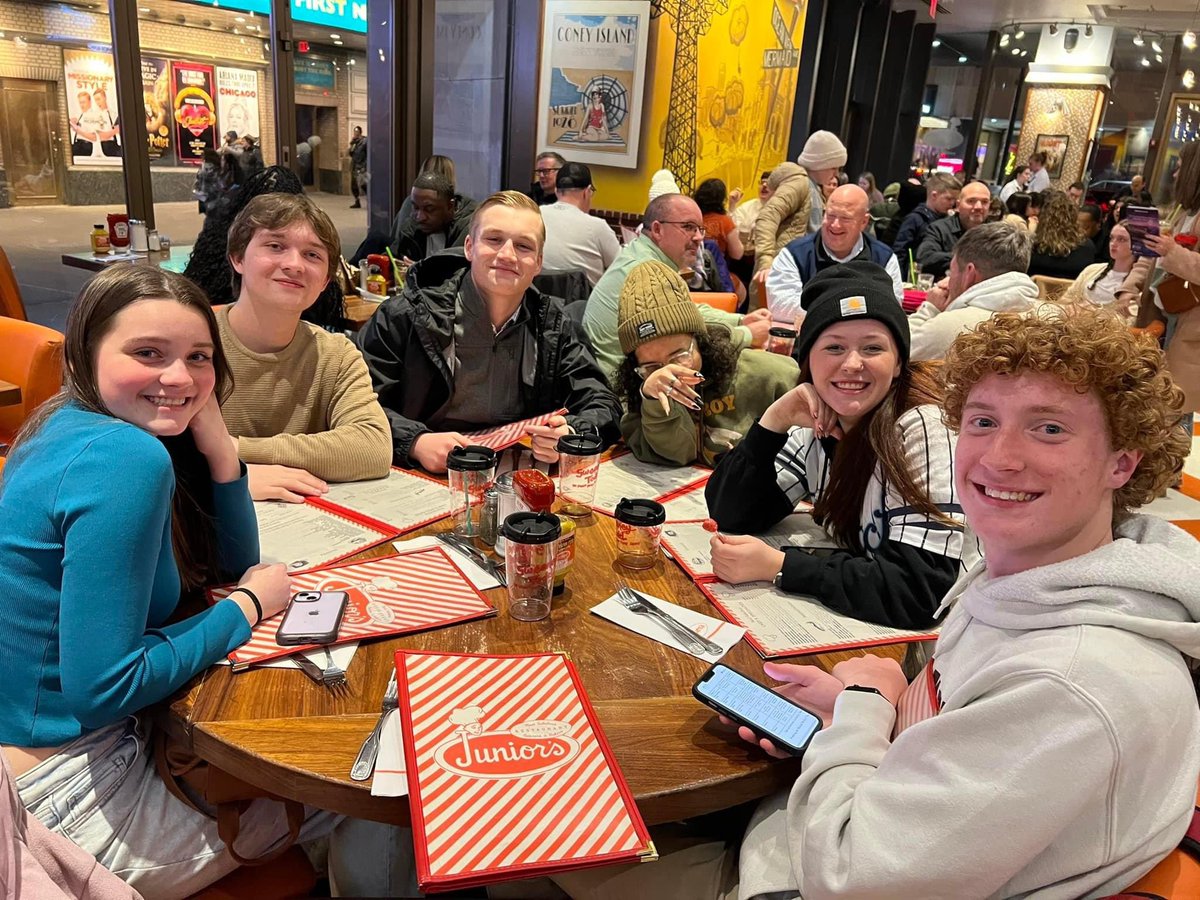 🎉🌟 Congrats to Our National Winners at the 2023-2024 Intercollegiate Broadcasting System Medi Awards in NYC! 🏆🎤 Porter Hand, Rylee Elrod, Rayne McLees, Braxton Ricketts, Leland Duncil, Dalton Brock (standing in for Trent Russell) rocked it! 🗽🌆