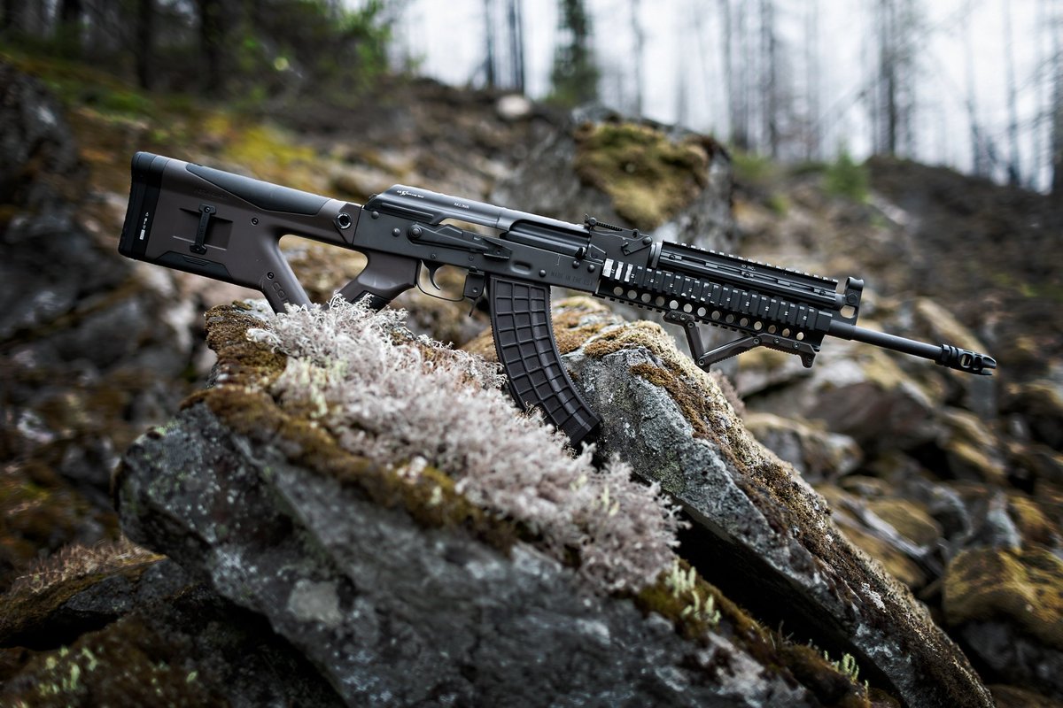 実物 HERA ARMS AK用 CQRストック