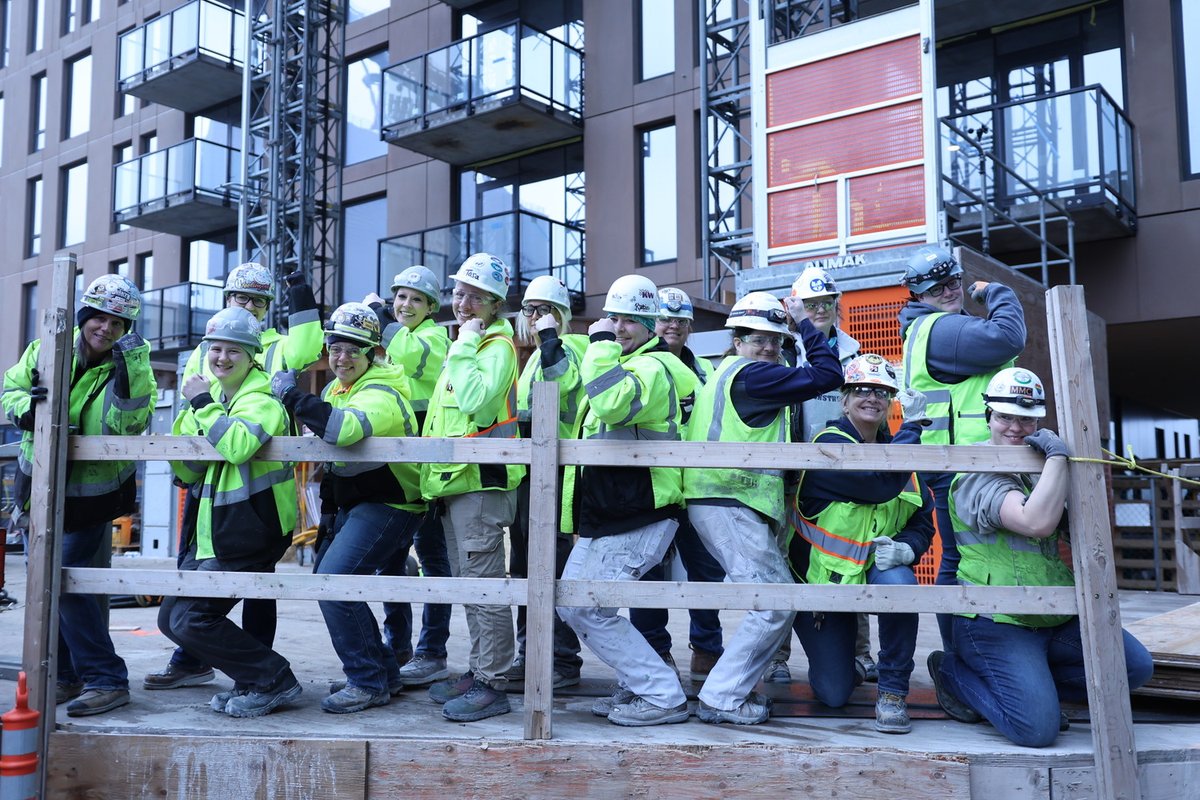 krausanderson's tweet photo. Happy #WomenInConstructionWeek from our team of tradeswomen at #NorthLoopGreen! #ConstructionCareers #Trades #WIC #WICWeek2024 https://t.co/dH0gWZAEc5