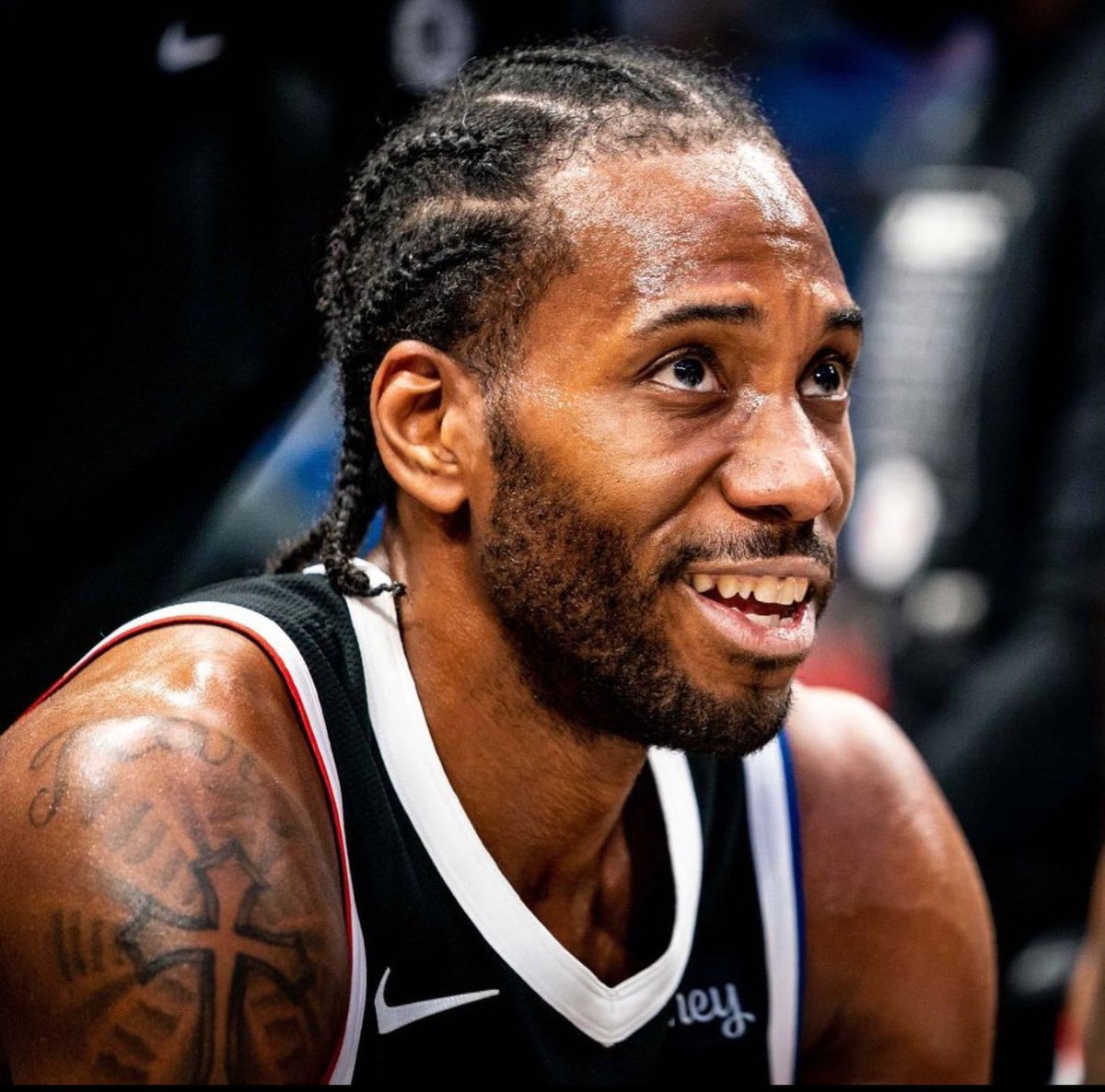 blockedbywhi's tweet image. Kawhi Leonardβs forgotten 2021 playoff run.
A Thread: