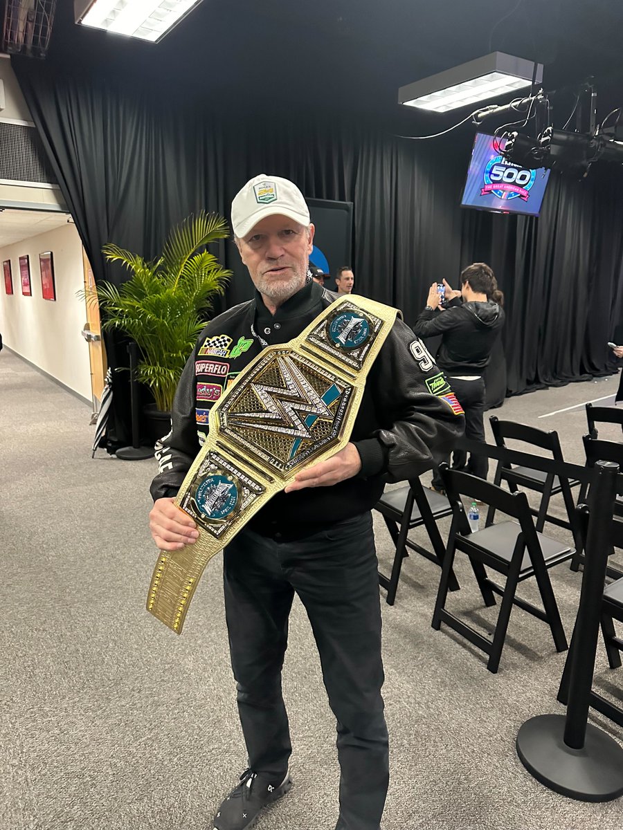 WWE tweet picture