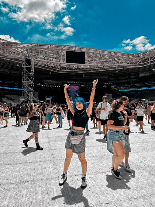 Como que volta pra vida normal depois disso aqui? https://t.co/2uKPn6KR8Q<a href="/tag/iwannabetour"class="tags"><span>#iwannabetour</span></a>