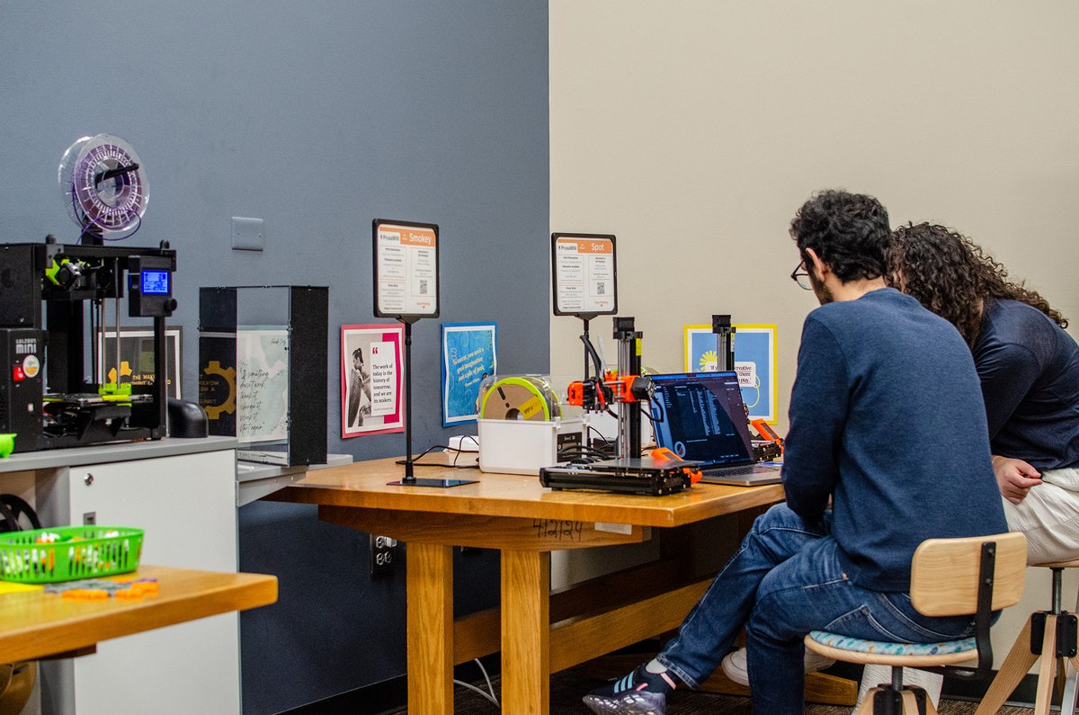 Medbery Makerspace: Take our Certification Workshop! 🤩

Arts and crafts tools, 3D printers, a Cricut vinyl cutter, button maker, sewing machines, and more await your creative skills at the Medbery Makerspace, 209 Hodges Library!

Learn more: tiny.utk.edu/yErIv