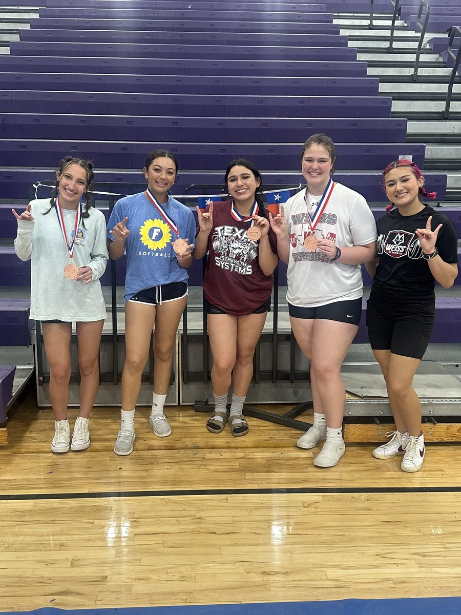 Weiss Powerlifting tweet media