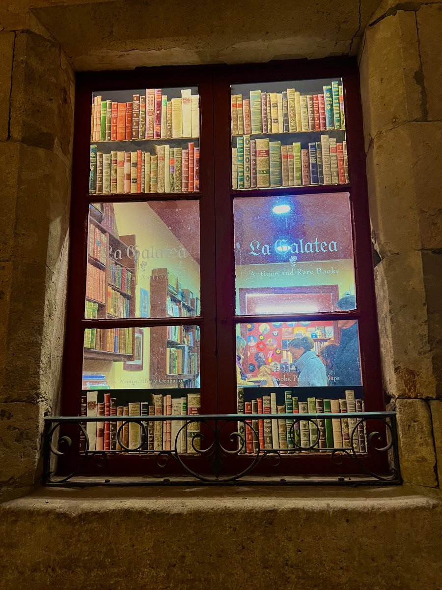 La última librería de la calle Libreros en Salamanca cierra.