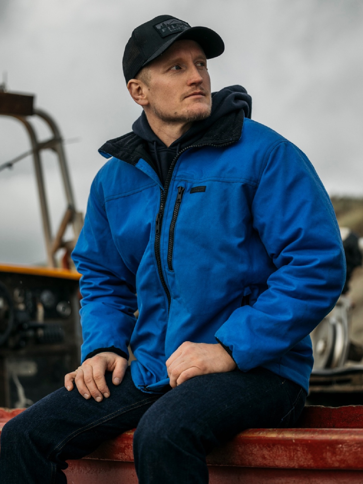 Filson on X Tin Cloth PrimaLoft Jacket. Our heavy duty Tin Cloth meets warm and lightweight insulation. An unfailing blend of protection and warmth. New color available. https t 8njpL9zZXk X