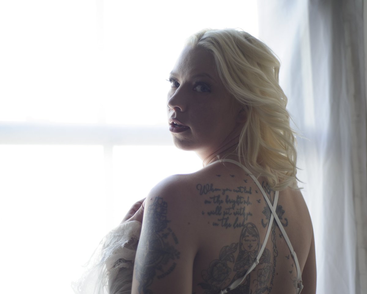 Kimimodel's tweet photo. Don’t miss out. Test your luck and get lucky either way 30% off for the entire month of March. Cum over 

https://t.co/wJmxX8wsN3 https://t.co/cxcW6ojWRA
