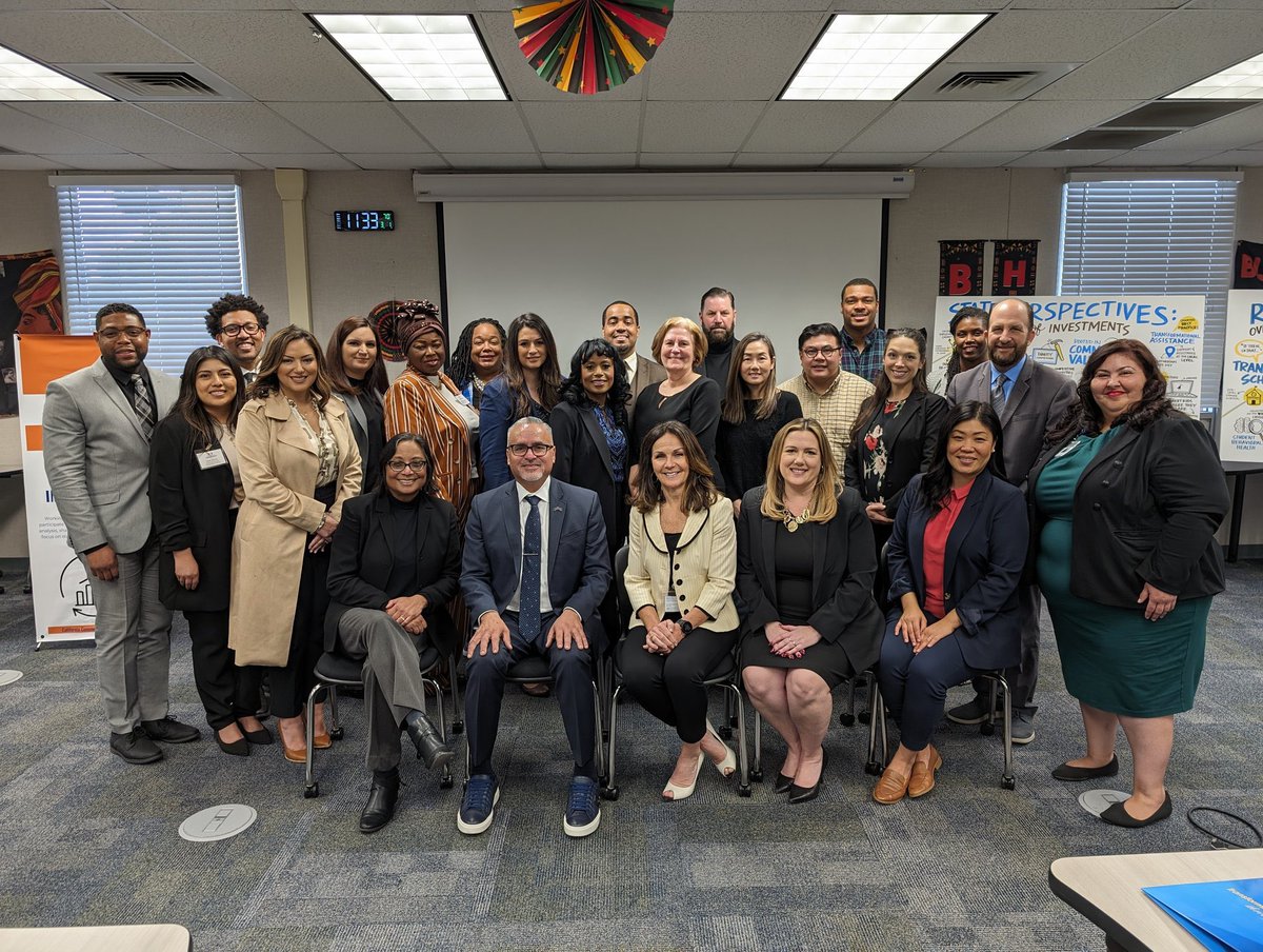 vonnievu's tweet photo. The @SBCountySchools and @SI_RTAC hosted a Statewide delegation from CDE and Legislative Teams in partnership with @RialtoUSD to highlight the transformative practices implementing CCSPP #proudtorepresent
#SIRTAC #CommunitySchools https://t.co/KYAgSc3X13