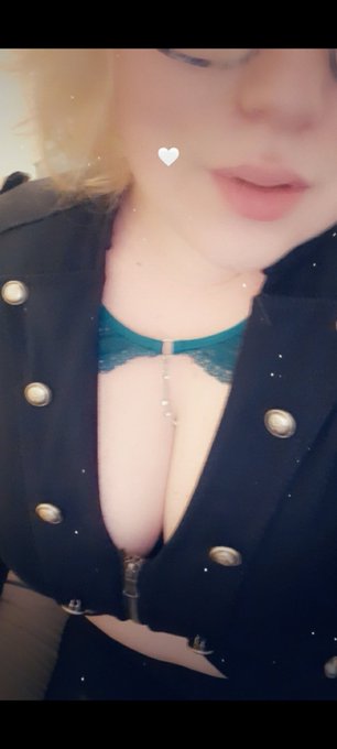 Je suis absolument sublime. Et tu le sais. https://t.co/7vt5YaOzrg<a href="/tag/findom"class="tags"><span>#findom</span></a>