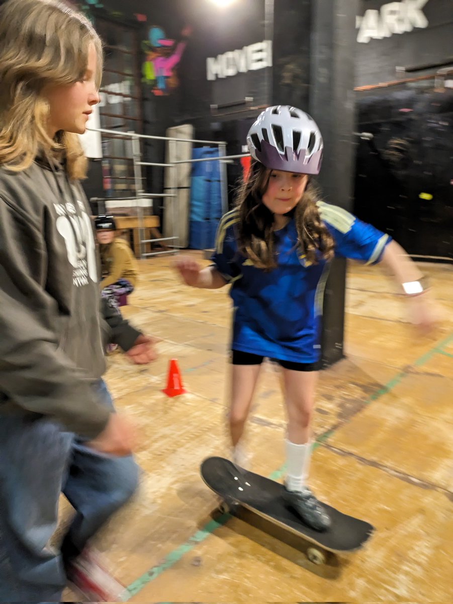 KirstyMP813's tweet photo. Our new block of Girls on Boards started last week. Amazing to see so many girls taking part in the sport, keep it up!
#MPCommunity #GirlsOnBoards #GirlsInSport @MovementPark813 https://t.co/sdsQDVNHyH